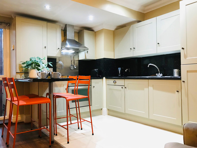 kitchen with breakfast bar